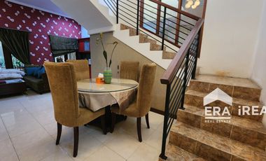 RUMAH 2 LANTAI DIJUAL DI SOLO BELAKANG NEO SOLO GRAND MALL - DEKAT STADION SRIWEDARI DAN PUSAT BISNIS SOLO