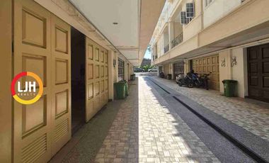 RUMAH MEWAH 3LT PETTARANI MAKASSAR