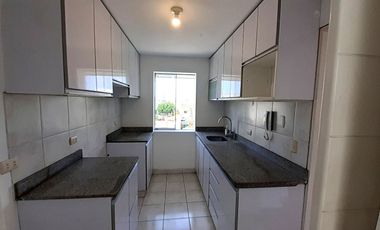 Amplio Departamento de 95 m² en 2do Piso, a Escasos m del Municipio