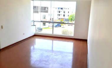 Amplio Departamento de 95 m² en 2do Piso, a Escasos m del Municipio