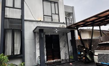 Rumah disewa di Kompleks Pajak Cipadu Jurang Mangu dekat Stasiun Bintaro Furnish Bebas Banjir