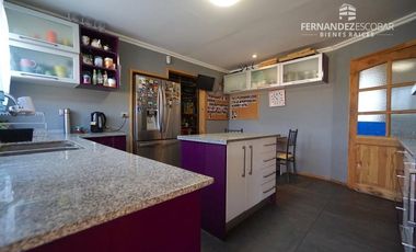 SAN ESTEBAN - SE VENDE PARCELA CON CASA 4D 3B CON PISCINA