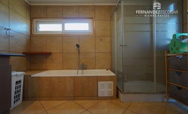 SAN ESTEBAN - SE VENDE PARCELA CON CASA 4D 3B CON PISCINA