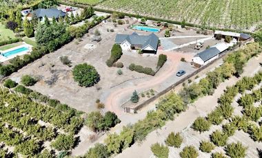 SAN ESTEBAN - SE VENDE PARCELA CON CASA 4D 3B CON PISCINA