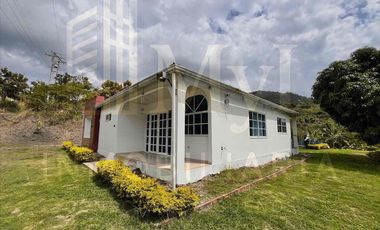 Venta de Casa Lote en Tena-Vereda Peña Negra