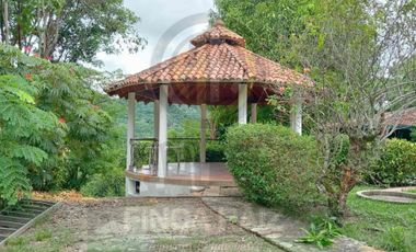 Venta de Casa Lote en Anapoima-Mesa de Yeguas