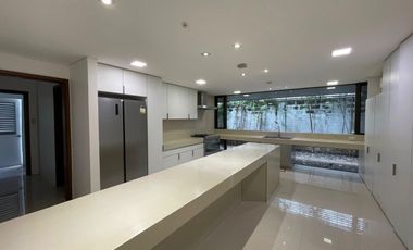 House Mediterranean Design  with Pool For Rent Dasmariñas Village Makati