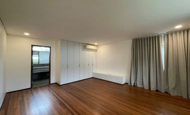 House Mediterranean Design  with Pool For Rent Dasmariñas Village Makati