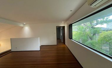 House Mediterranean Design  with Pool For Rent Dasmariñas Village Makati