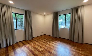 House Mediterranean Design  with Pool For Rent Dasmariñas Village Makati
