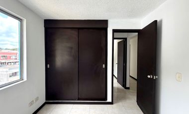 Magnífico apartamento en San Simon con 3 alcobas, 2 baños y parqueadero cubierto. El Pablado. Pereira.