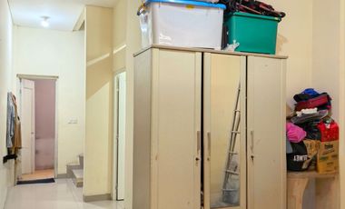 Ruko 3 Lantai Rapih Siap Pakai Taman Surya 5 Jual Murah Siap AJB