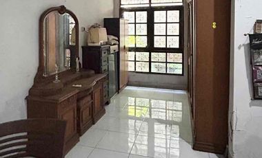 DIJUAL RUMAH MEWAH MURAH BANGET DEPAN TAMAN — CENGKARENG