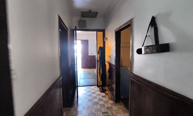 Casa amplia 4 dormitorios, gran terreno 850 m2, ideal familia, excelente conectividad
