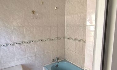 Casa amplia 4 dormitorios, gran terreno 850 m2, ideal familia, excelente conectividad