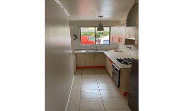 Arriendo de propiedad 4 hab sector norte de Villa Alemana