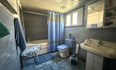 Casa Amplia en Venta con Gran Terreno de 500 M2, Pitrufquén