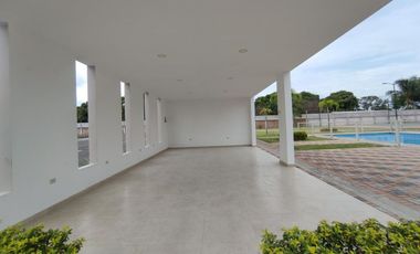 Venta de Casa en Urbanizacion en Portoviejo