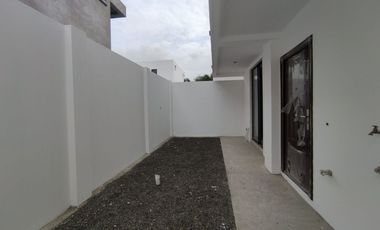 Venta de Casa en Urbanizacion en Portoviejo