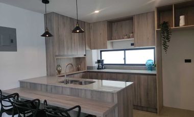 Venta de Casa en Urbanizacion en Portoviejo