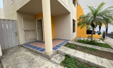 Venta de Casa en Urbanización Zona Norte de Manta
