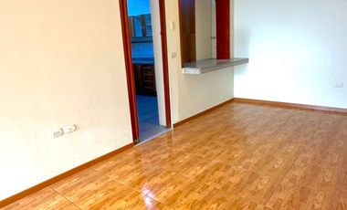 VENTA DE CASA DE 3 PISOS EN LIMA CERCADO POR  AV. DUEÑAS