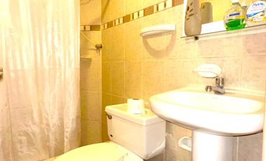 VENTA DE CASA DE 3 PISOS EN LIMA CERCADO POR  AV. DUEÑAS