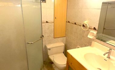 VENTA DE CASA DE 3 PISOS EN LIMA CERCADO POR  AV. DUEÑAS