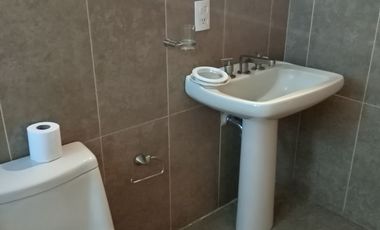 CASA EN VENTA EN METEPEC CERCA DE AVENIDA TOLLOCAN y TECNOLOGICO