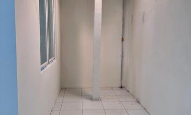 Dijual RUMAH HOOK Luas Tanah 102 m2, Perumahan Kepuh Persada Karawang