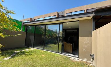 CASA EN RENTA EN LA CAMPIÑA DEL BOSQUE