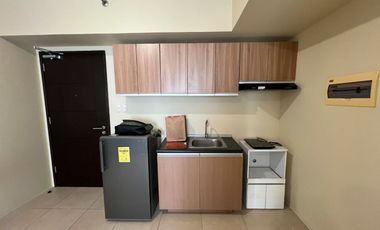 Semi-furnished 1-Bedroom, big cut unit at Tower 2 in Avida Taft Ave.