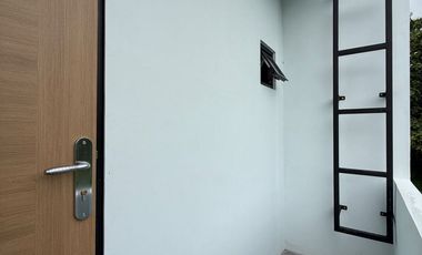 Rumah Baru 2 Lantai Termurah Selangkah ke Jakarta Selatan, DP 0% Cicilan Mulai 4 Jutaan, Strategis 5 Menit ke Tol Limo Depok - DP 0% & Free Biaya