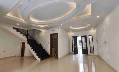 Rumah Mewah Depan Al Azhar World Schools Yogyakarta Ringroad Barat