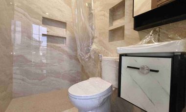 Rumah Mewah Depan Al Azhar World Schools Yogyakarta Ringroad Barat