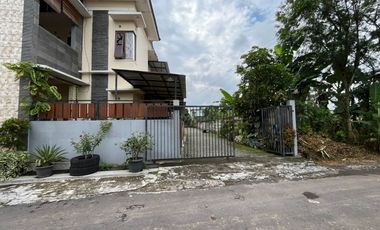 Rumah baru dekat UGM dijula dalam cluster one gate