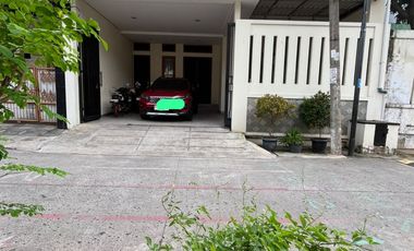 Rumah cantik ramai penduduk siap huni di jalan Walang jakarta utara