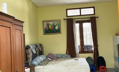 Rumah cantik ramai penduduk siap huni di jalan Walang jakarta utara