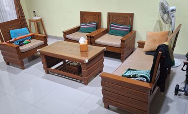 Rumah cantik ramai penduduk siap huni di jalan Walang jakarta utara