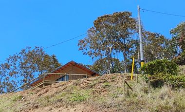 VENTA DE CABAÑA EN GRANADA ANTIOQUIA COLOMBIA