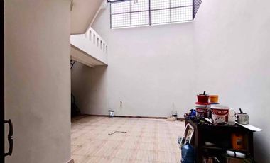 Jual/Sewa Rumah Siap Huni Gading Pelangi 8x23m2 di Kelapa Gading