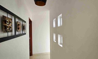 Amplia y cómoda villa en residencial vindeza