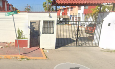 Casa en excelentes condiciones en remate bancario