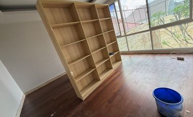 5 Bedroom Modern House in Pondok Indah, quiet area