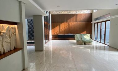 5 Bedroom Very Modern House in Pondok Indah