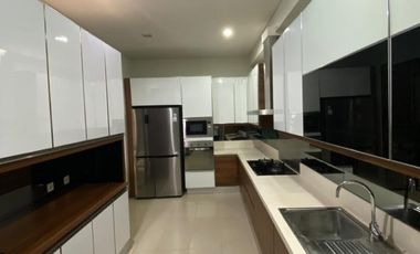 5 Bedroom Very Modern House in Pondok Indah