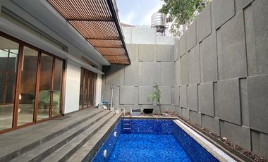 5 Bedroom Very Modern House in Pondok Indah