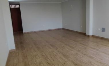 Departamento en Alquiler 111 m² 4to piso– Las Mercedes, Centro de Ica
