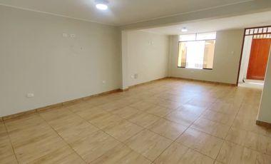 Departamento en Alquiler 111 m² 4to piso– Las Mercedes, Centro de Ica