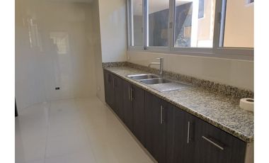 Renta de Departamento En Zona Sur De Manta